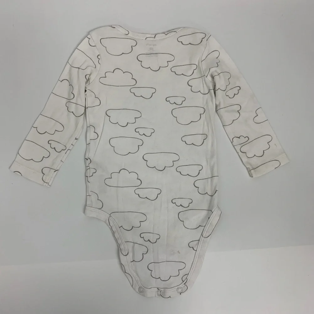 Baby girl Carter’s 3 piece bundle Sz 18M